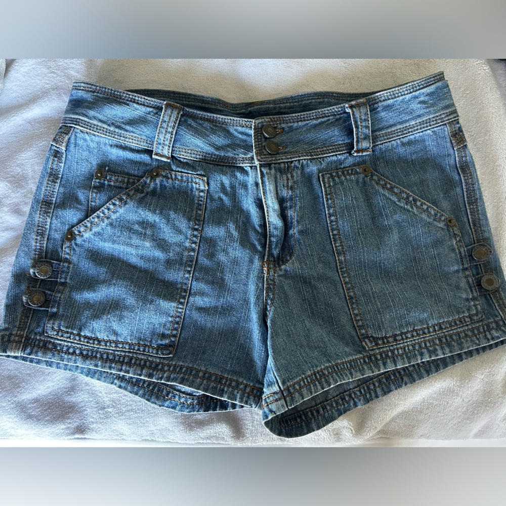 Y2K low rise shorts